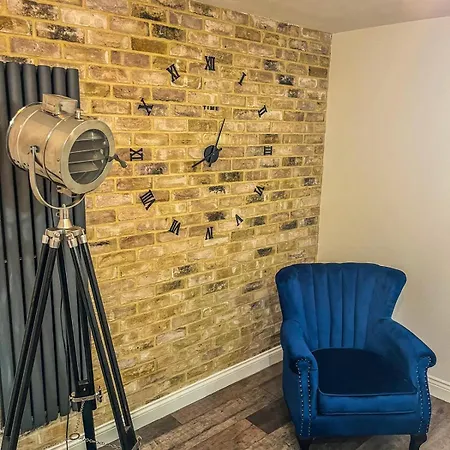 Sterling Stylish 2 Bedroom Central Modern Apartment Darlington  Exterior photo