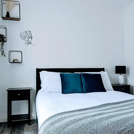 Sterling Stylish 2 Bedroom Central Modern Apartment Darlington  Exterior photo