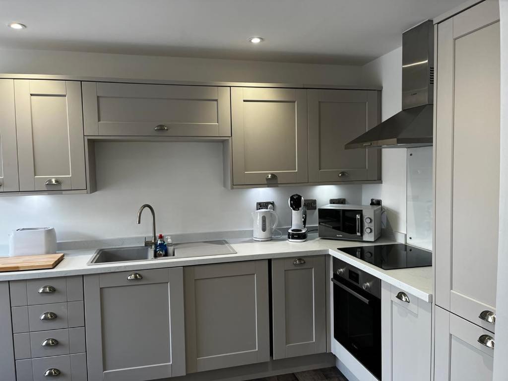 Sterling Stylish 2 Bedroom Modern * Darlington (Durham)
