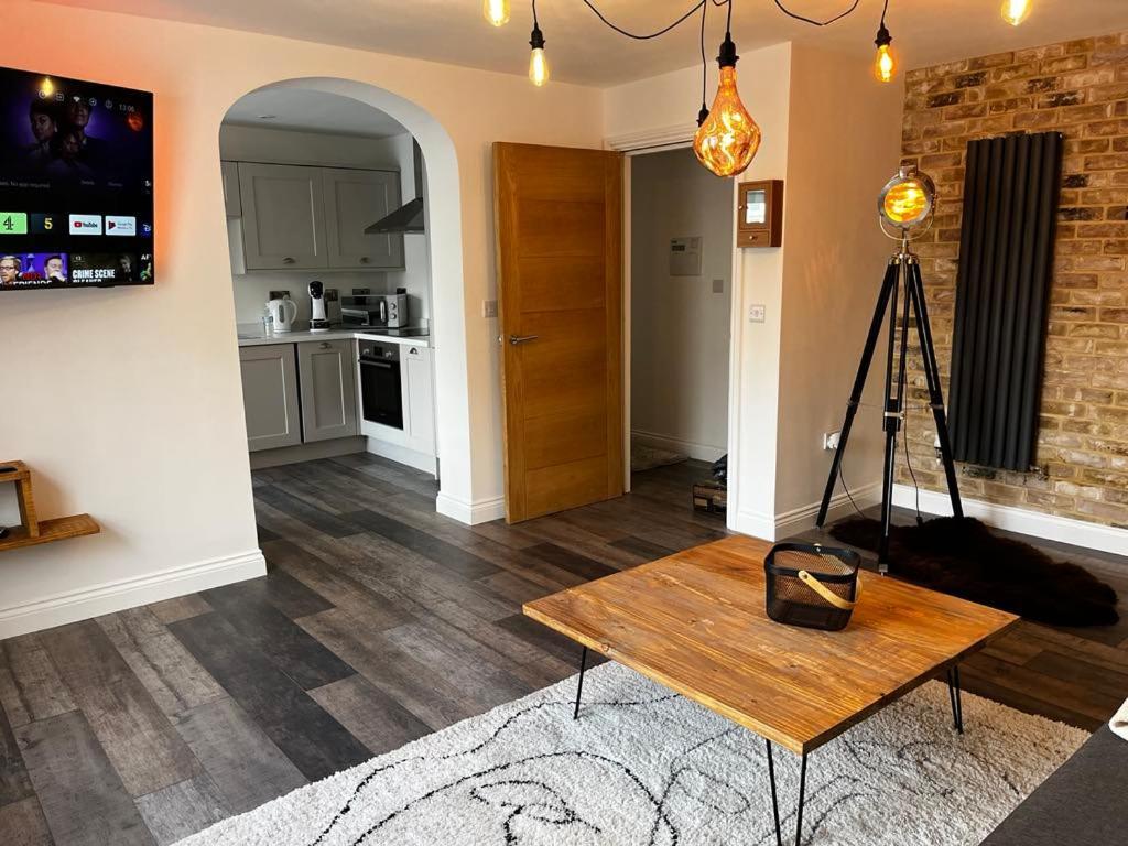 Apartment Sterling Stylish 2 Bedroom Modern