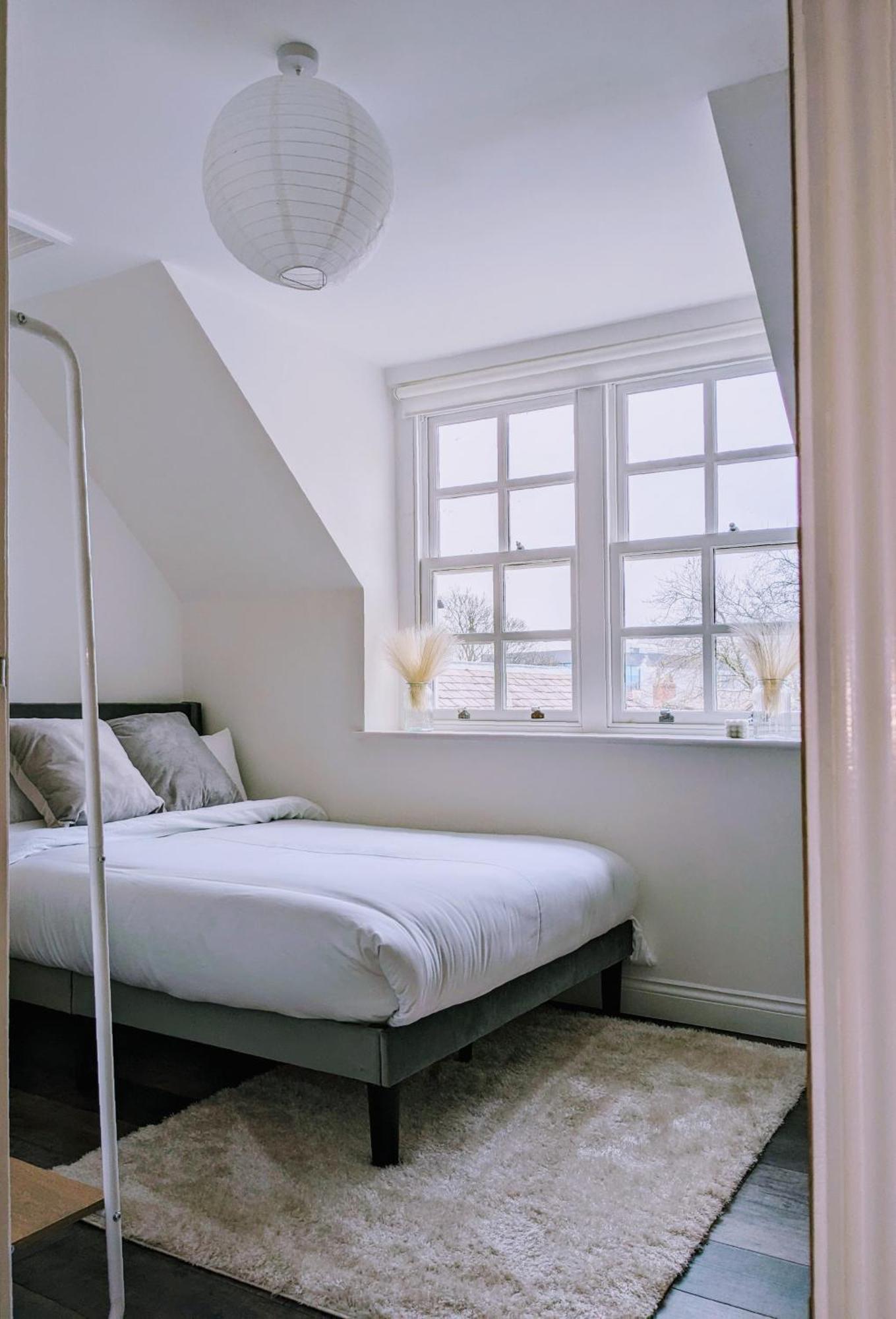 Sterling Stylish 2 Bedroom Modern Darlington (Durham)