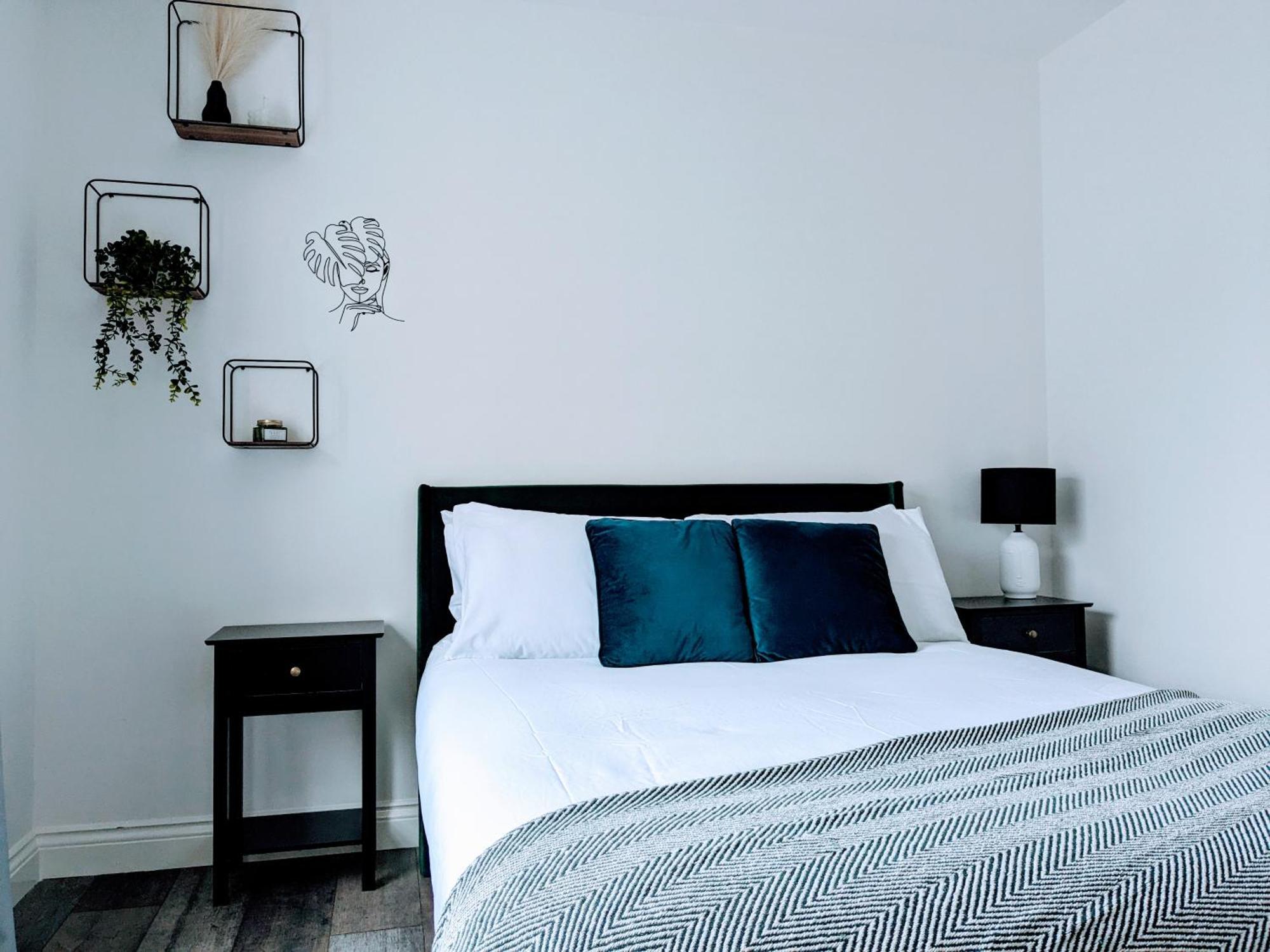 Apartment Sterling Stylish 2 Bedroom Modern